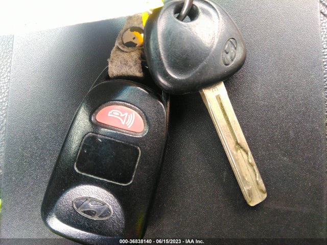 2013 HYUNDAI SONATA GLS PZEV VIN: 5NPEB4AC1DH505179