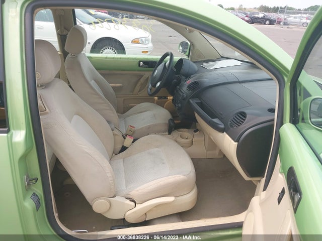 2004 VOLKSWAGEN NEW BEETLE COUPE GLS VIN: 3VWCK31C54M423643
