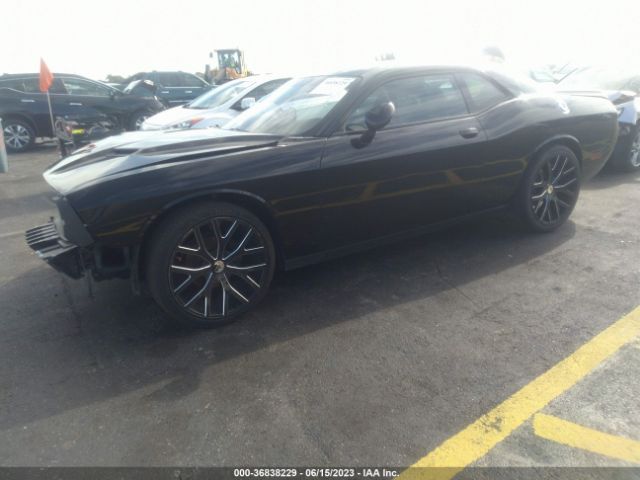 2C3CDZAG0JH309972 Dodge Challenger Sxt