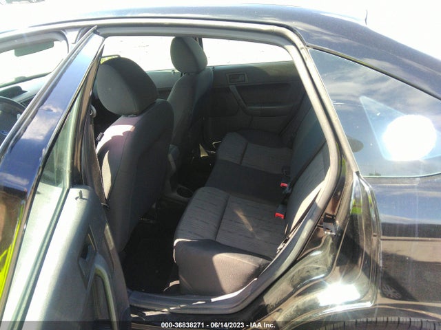 2010 FORD FOCUS SE VIN: 1FAHP3FN4AW115420
