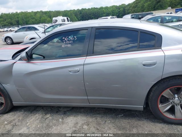 2C3CDXHG1FH856363 Dodge Charger Sxt