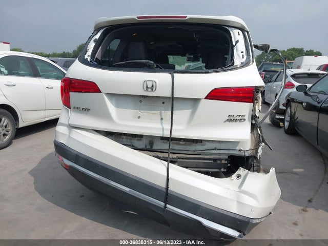 Honda Pilot Elite 2018 5FNYF6H05JB049514 Image 16