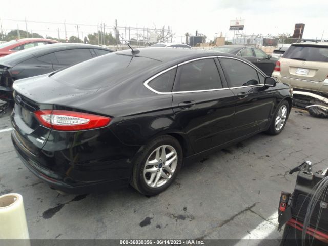 3FA6P0HD8ER318149 Ford FUSION SE