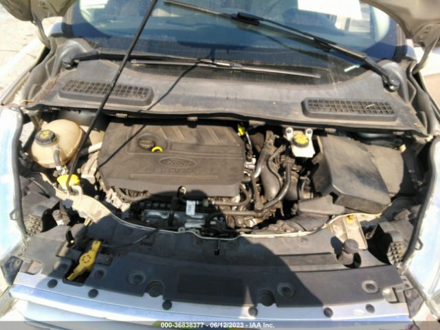 1FMCU0GD2HUC10335 Ford ESCAPE SE