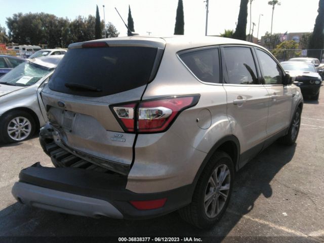 1FMCU0GD2HUC10335 Ford ESCAPE SE