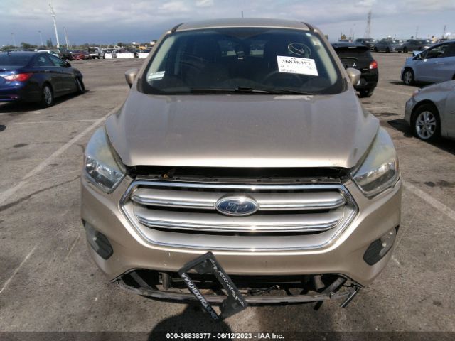 1FMCU0GD2HUC10335 Ford ESCAPE SE