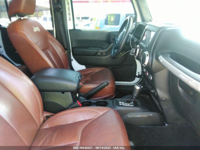 1C4BJWFG9HL558243 Jeep Wrangler Unlimited Rubicon