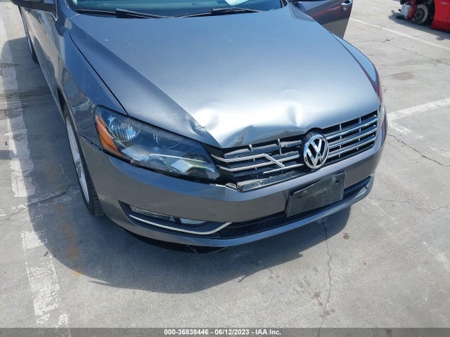 2014 VOLKSWAGEN PASSAT TDI SE W/SUNROOF & NAV VIN: 1VWBN7A33EC094289