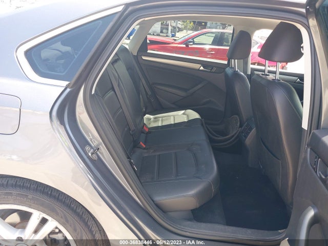 2014 VOLKSWAGEN PASSAT TDI SE W/SUNROOF & NAV VIN: 1VWBN7A33EC094289