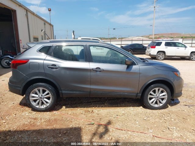 JN1BJ1CP6KW235560 Nissan Rogue Sport Sv