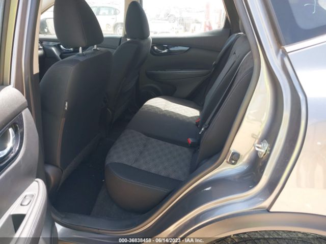 JN1BJ1CP6KW235560 Nissan Rogue Sport Sv