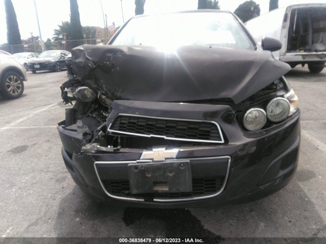 Chevrolet SONIC LT 2014 1G1JC6SH8E4103158 Image 16