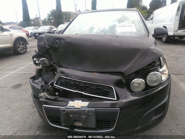 Chevrolet SONIC LT 2014 1G1JC6SH8E4103158 Image 4