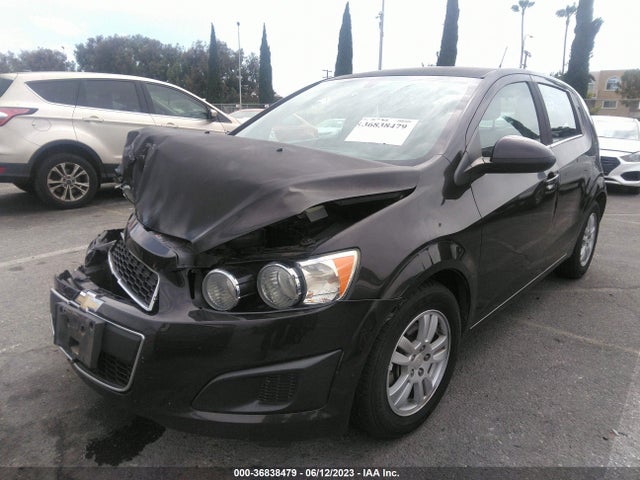 Chevrolet SONIC LT 2014 1G1JC6SH8E4103158 Image 2