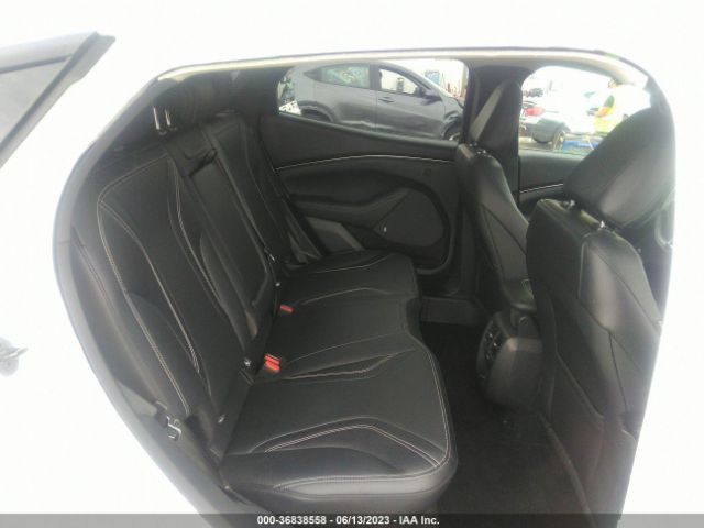 3FMTK3SU7NMA02319 Ford Mustang Mach-e Premium