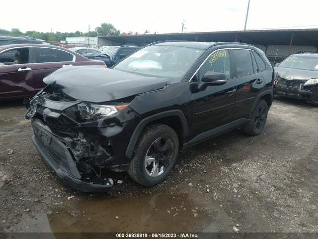 2020 TOYOTA RAV4 XLE VIN: 2T3W1RFV7LW070156