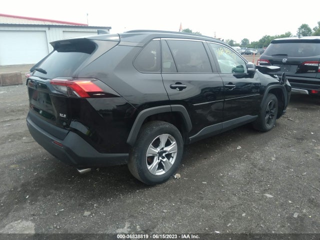 2020 TOYOTA RAV4 XLE VIN: 2T3W1RFV7LW070156