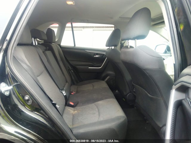 2020 TOYOTA RAV4 XLE VIN: 2T3W1RFV7LW070156