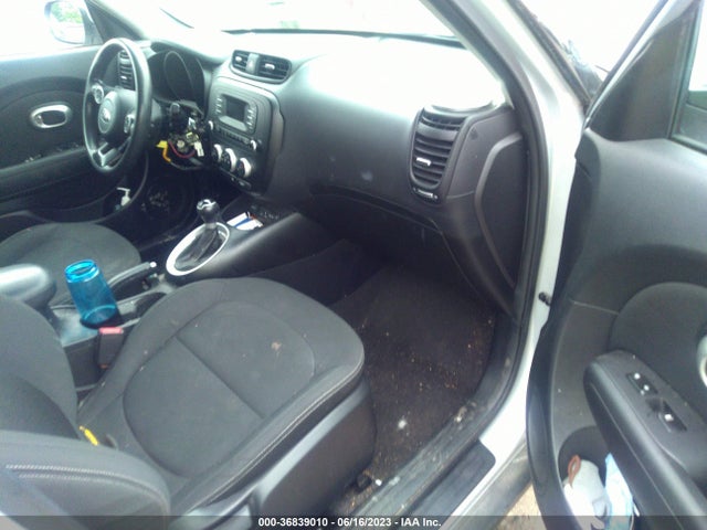 KIA Soul Base 2014 KNDJN2A26E7700718 Image 5