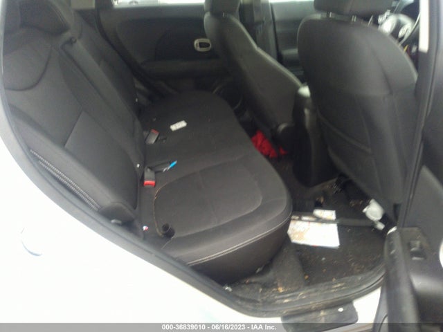 KIA Soul Base 2014 KNDJN2A26E7700718 Image 8
