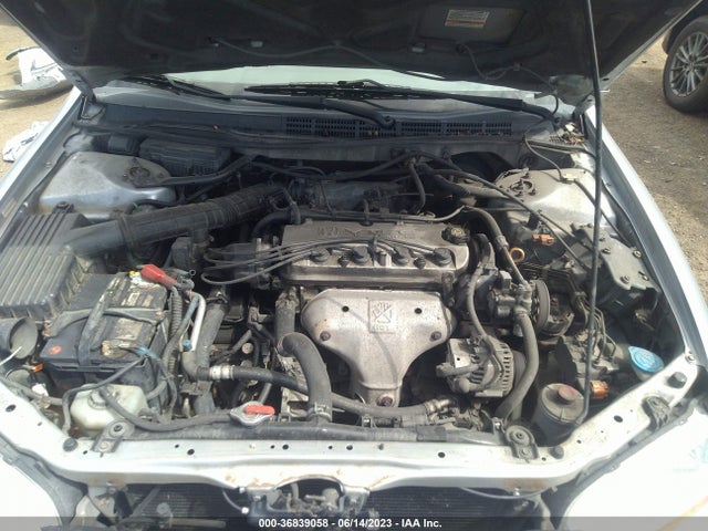 2001 HONDA ACCORD SDN EX W/LEATHER VIN: JHMCG56631C010893