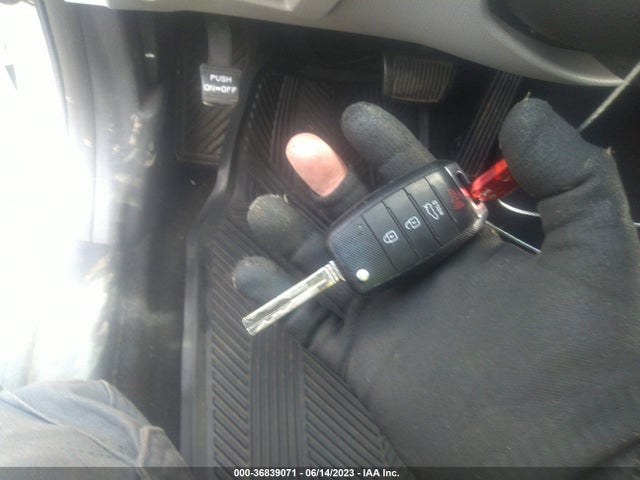 KIA Optima Lx 2015 5XXGM4A71FG357913 Image 11