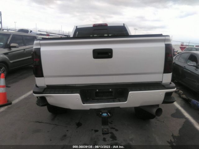 1GT12UEY6JF170107 GMC Sierra 2500hd Denali