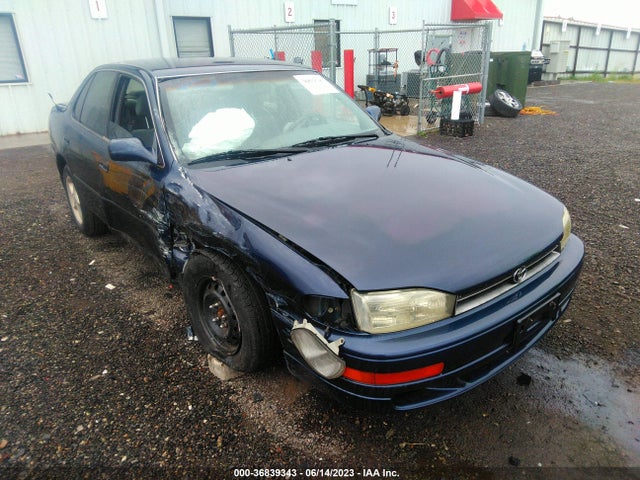 1994 TOYOTA CAMRY LE VIN: JT2SK12E3R0188682