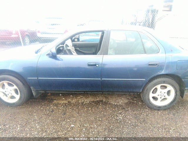1994 TOYOTA CAMRY LE VIN: JT2SK12E3R0188682