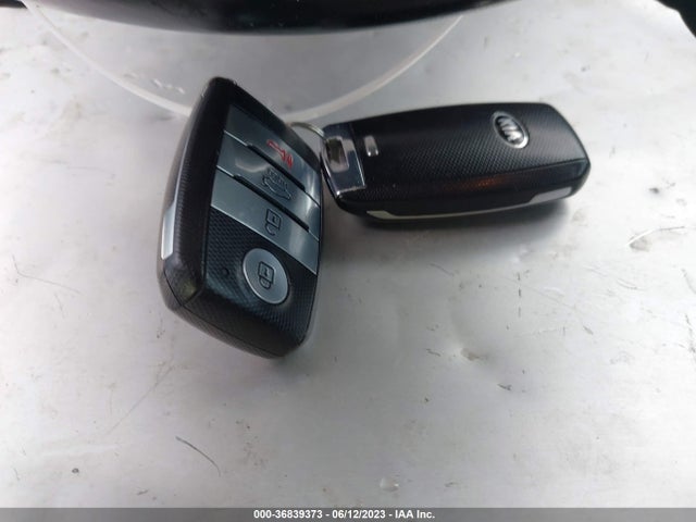 KIA Forte5 Ex 2017 KNAFX5A84H5668662 Image 3