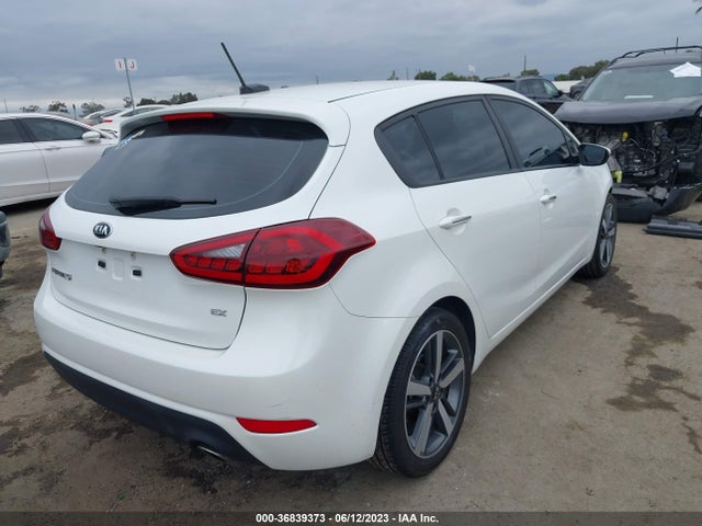 KIA Forte5 Ex 2017 KNAFX5A84H5668662 Image 5