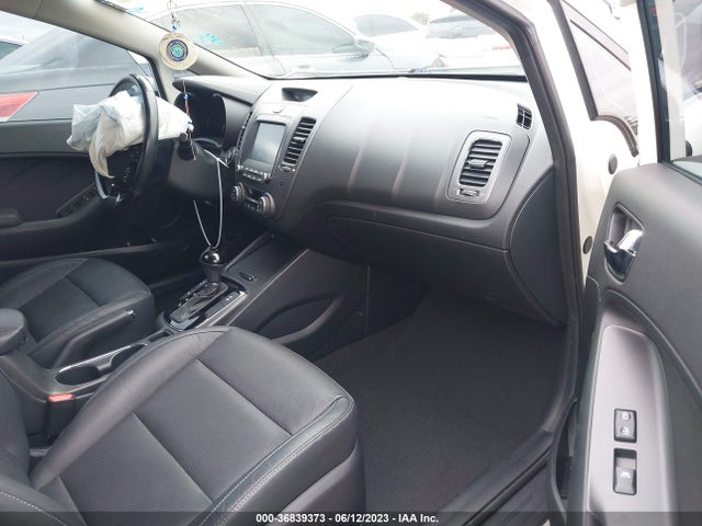KIA Forte5 Ex 2017 KNAFX5A84H5668662 Image 6