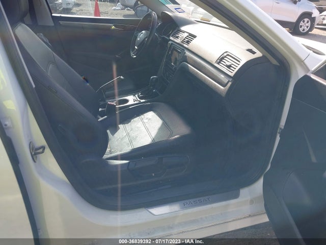 1VWGT7A34HC065416 Volkswagen Passat 1.8t Se W/technology
