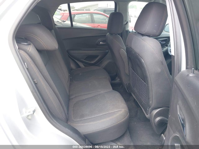 Chevrolet TRAX LS 2020 3GNCJKSB5LL195385 Image 8
