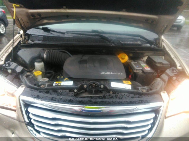 2C4RC1BG5FR560383 Chrysler Town & Country Touring