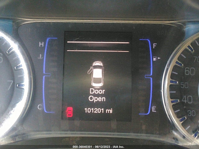 Chrysler 200 Touring 2017 1C3CCCFB9HN505102 Image 15
