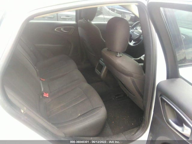 Chrysler 200 Touring 2017 1C3CCCFB9HN505102 Image 8