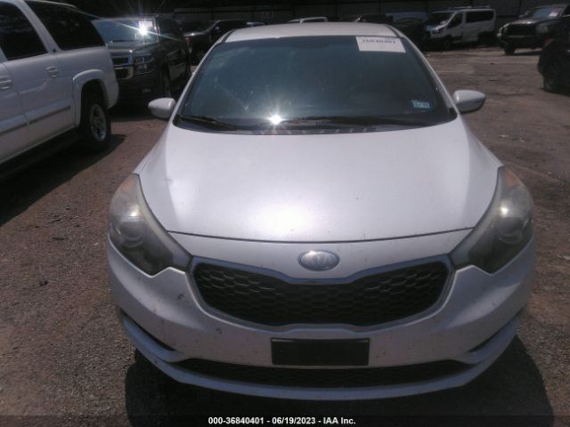 KNAFX4A6XE5059872 KIA FORTE LX