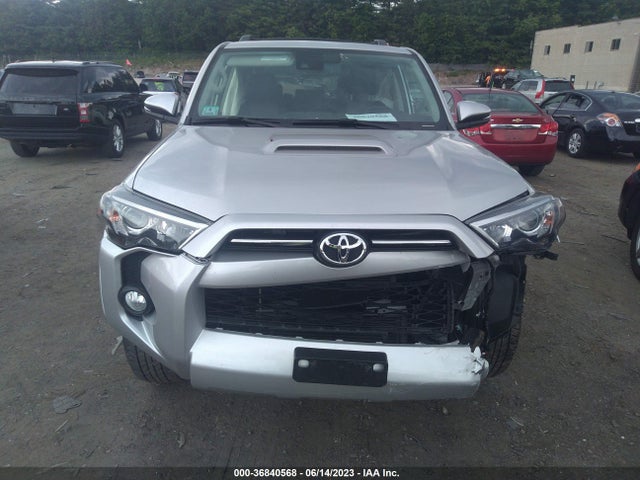 Toyota 4RUNNER SR5 2020 JTEBU5JR9L5824508 Image 4