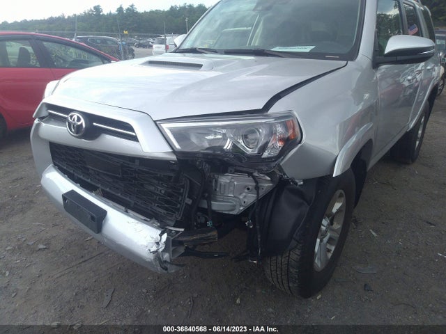 Toyota 4RUNNER SR5 2020 JTEBU5JR9L5824508 Image 12
