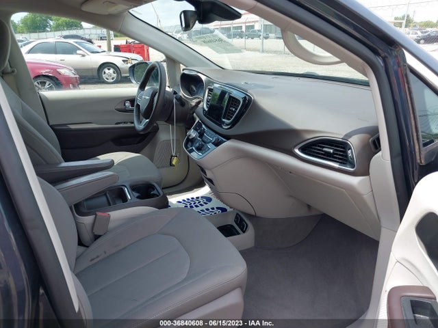 Chrysler Pacifica Touring Plus 2019 2C4RC1FG4KR702257 Image 5