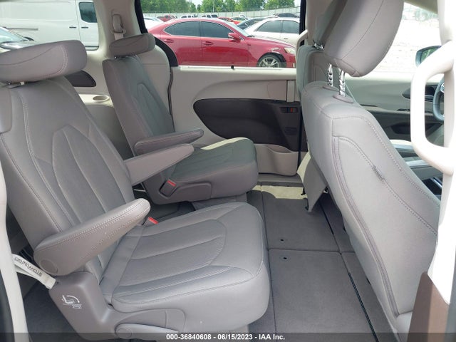 Chrysler Pacifica Touring Plus 2019 2C4RC1FG4KR702257 Image 8