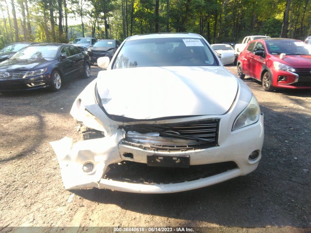 2014 INFINITI Q70 VIN: JN1BY1AR0EM320510