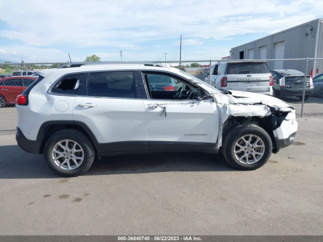 1C4PJMCS2HW632071 Jeep Cherokee Latitude