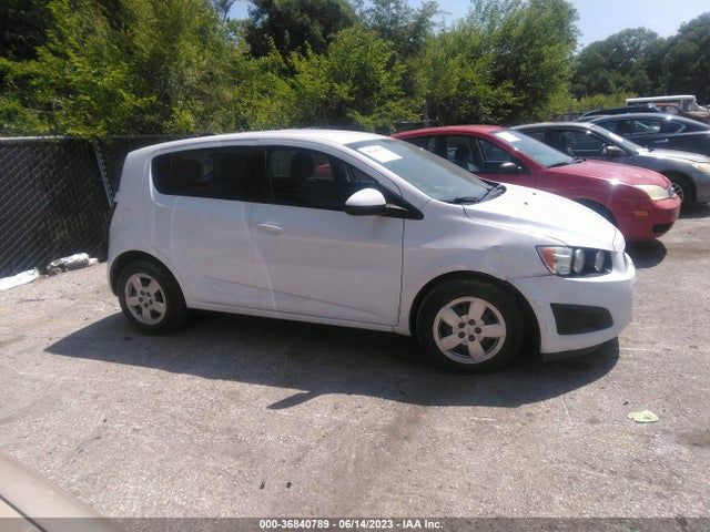 Chevrolet SONIC LS 2016 1G1JA6SH0G4110260 Image 13