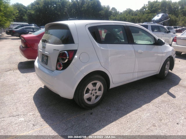 Chevrolet SONIC LS 2016 1G1JA6SH0G4110260 Image 4
