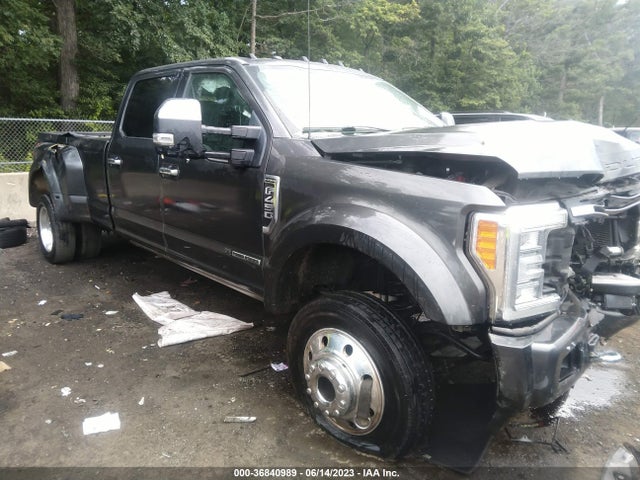 2018 Ford F-450, VIN: 1FT8W4DTXJEB47525