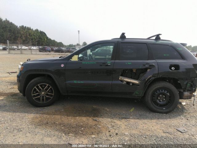 1C4RJFLT5JC422441 Jeep Grand Cherokee Trailhawk