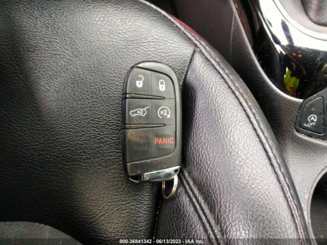 3C4NJDBB9JT320415 Jeep Compass Altitude