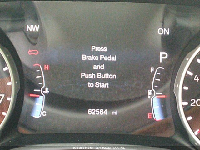 3C4NJDBB9JT320415 Jeep Compass Altitude